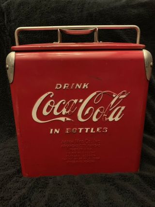 VINTAGE (1950s) CLASSIC RED METAL COCA COLA ICE CHEST COOLER. 3