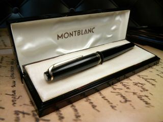 Vintage " Montblanc No.  22 " Fountain Pen - Jet Black - 14k F Nib - Germany 1960 - 1970