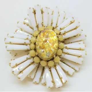 Vintage Small Schreiner White Ruffle Keystone Pin Brooch Pendant Unsigned