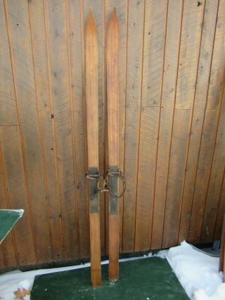 Vintage Patina Skis 77 " Long With Leather Bindings And Pointed Top Tips