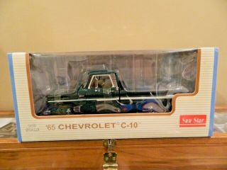 Sun Star 1965 Chevrolet Fleetside Pickup Truck Metal Die - Cast 1/18 Scale,  Green