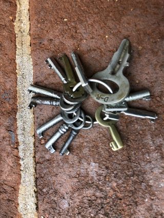 12 Antique Small Hollow Barrel Skeleton Keys Jewelry Locks Locks Cuffs Keys