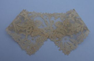 Antique Carrickmacross Lace Collar Cream/beige