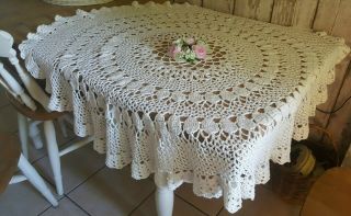 Vintage White Hand Crochet Pineapple Round Tablecloth Heavy Drape 52 " Diameter