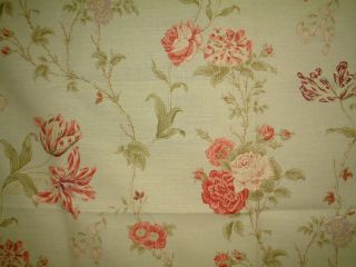 Colefax & Fowler Fabric Sylvia - Floral
