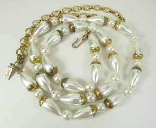 Vintage Yves Saint Laurent Ysl Gold - Tone & Oversized Simulated Pearl Necklace