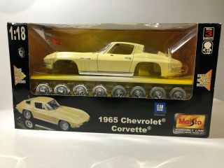 Maisto 1965 Chevrolet Corvette 1:18 Assembly Line Die Cast Metal Model Kit