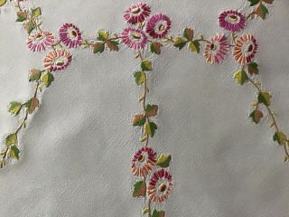 Gorgeous Vintage Linen Hand Embroidered Tablecloth Trailing Pink Florals/lace