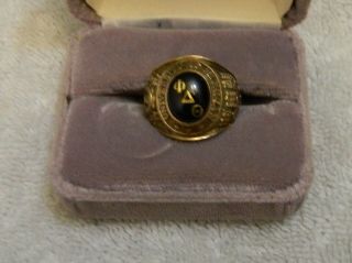 U.  Of Michigan 10k 1958 Class Ring Yellow Gold Blue Stone
