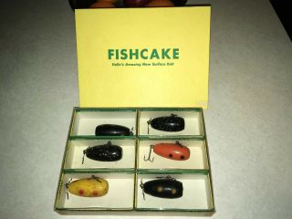 Vintage Dealer Box Of 6 Helin Fishcake Surface Fish Lures Pre - Assembly In Boxes
