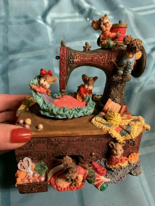 Vintage Motion Music Box Sewing Machine With Mice Plays Deck The Halls