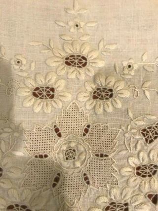 ANTIQUE EMBROIDERY & CUTWORK PLACEMAT SET & MATCHING RUNNER 16 x 40 INCH 3