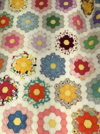 Vintage Quilt Grandmothers Flower Garden Colorful Feed Sack 30s? 40s? 92 x 68 3