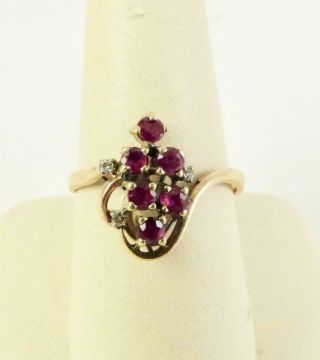 Vintage Retro 14k Yellow Gold Ruby & Diamond Cluster Ladies Ring Size 9