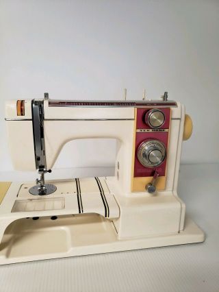 VINTAGE THE HOME SEWING MACHINE MODEL NO 900 XL - II 2