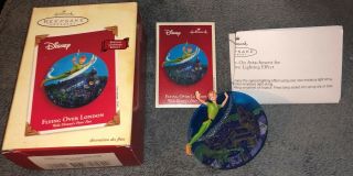 2003 Hallmark Walt Disney Peter Pan Flying Over London Lighting Effect Ornament