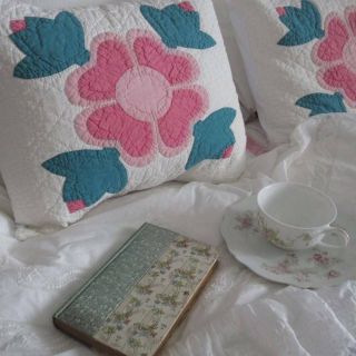 Charming Vintage Cottage PINK ROSE Applique QUILT Pillow Sham 14 1/2 