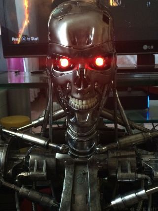 Sideshow Life Size Bust Terminator T 800 Limited Edition 3