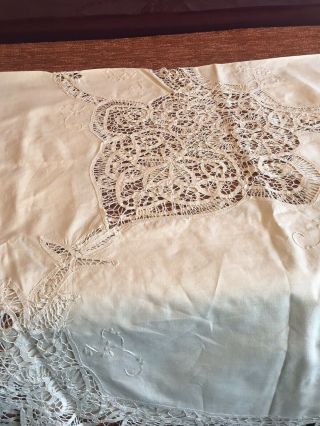 VINTAGE EMBROIDERED CUT WORK CREAM LINEN OVAL TABLE CLOTH 98 