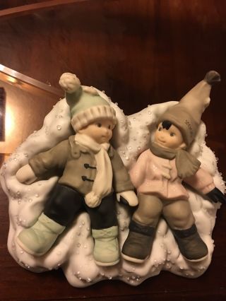 Pretty As A Picture Kim Anderson " Angels In Disguise " Snow Kids Figurine