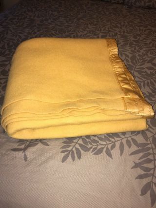 Vintage Heavy Gold 100 Wool Blanket Goldenrod Yellow Satin Bind Twin/full EUC 2