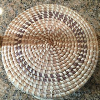 Vintage 1970s Charleston SC Gullah Sweetgrass Basket with Handle and Lid 3