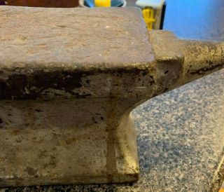 Large Anvil Weighs 21.  6 lbs 10 1/4 long x 3 3/4 wide and 5 1/8 tall tool 3