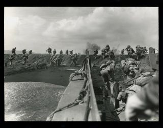 Iwo Jima 1945 Wwii Pacific Photo Psa/dna By Joe Rosenthal Crystal Clear
