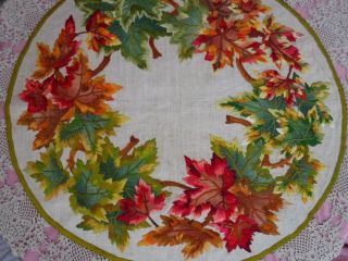 Vintage Silk Embroidery On Linen Round Tablecloth Crochet Lace Border 33 " / 45 "