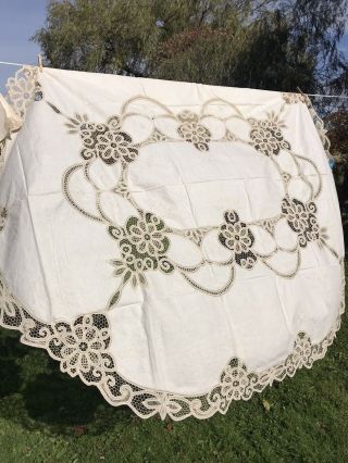 Vintage Ecru Lace Tablecloth 8 Matching Napkins Hand Embroidered 72x90