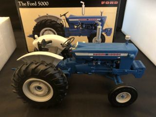 Ertl 1/16 Ford 5000 Precision Series 7 Tractor