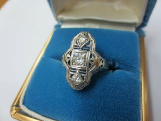 Art Deco 14kt White Gold 3 - Stone Diamond Ring (size 5.  5) (diamonds)