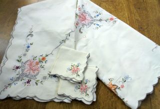 Madeira Colour Linen Tablecloth & 4 Napkins,  Hand Embroidery Cut Work Etc