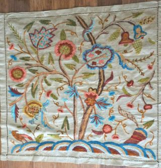 VTG - WOOL CHAINSTITCH EMBROIDERY TABLECLOTH - WALL HANGING - 33 X 33 