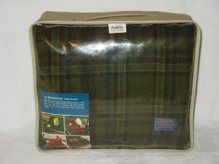 Vintage Pendleton Wool Stadium Robe In A Bag 52x70 Green Plaid Blanket