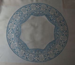 Unusual Antique/vintage Linen Tablecloth Maltese Lace Insert & Trim 38 " (97cm) Sq