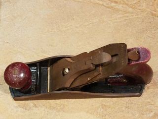 Vintage Defiance by Stanley No 4 wood plane solid and with good paint 2