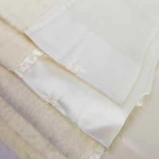 Vintage Chatham Blanket Cream Acrylic Ivory Ribbon Edge Twin 90 X 66 USA 2