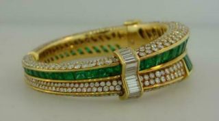 1990s Harry Winston Emerald & Diamond 14k Yellow Gold Over Bangle 7.  5 " Bracelet