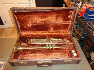 Olds Ambassador Fullerton Ca Usa Vintage Trumpet W/ Case Giardinelli 7c Beginner