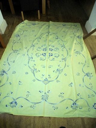 Madeira hand embroidered large lemon tablecloth with cut work & 4 napkins 2