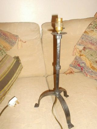 Vintage Arts & Crafts Modernist Hand Wrought Iron Table Lamp Light