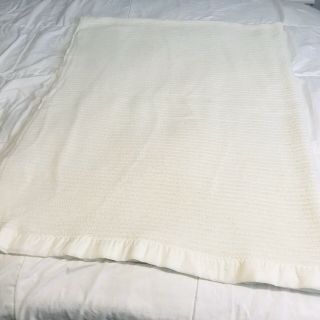 Blanket Vintage Twin Acrylic Satin Trim 66 " X 82 " White Throw Waffle Weave