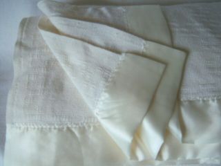 Vintage Faribo Queen Blanket Wool Blend In Ivory W Satin Binding Gorgeous