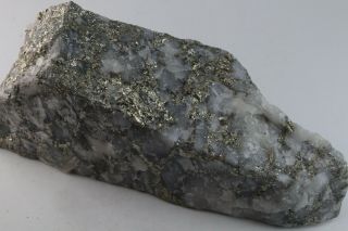 600g rare gold ore quartz specimen R2219 3