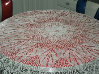 Vintage/antique Hand Made Netting Lace Round Table Cover Cloth 46 "