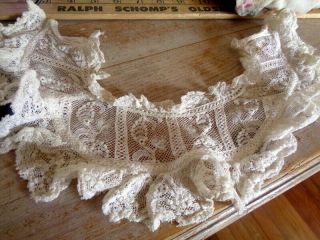 Victorian Childs Lace Collar With Ruched Lace On Top And Bottom