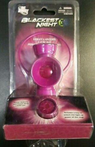 Dc Direct And Blackest Night 1:4 Scale Violet Lantern Prop Power Battery & Ring