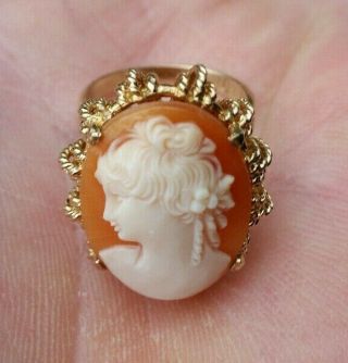Vintage 9 Carat Solid Gold Cameo Ring - Hand Carved Natural Shell - No Damage 7.  7gms