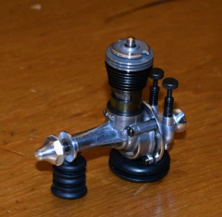 1953 Cox Thermal Hopper Twin Needle.  049 Model Airplane Engine 049 Vintage Glow